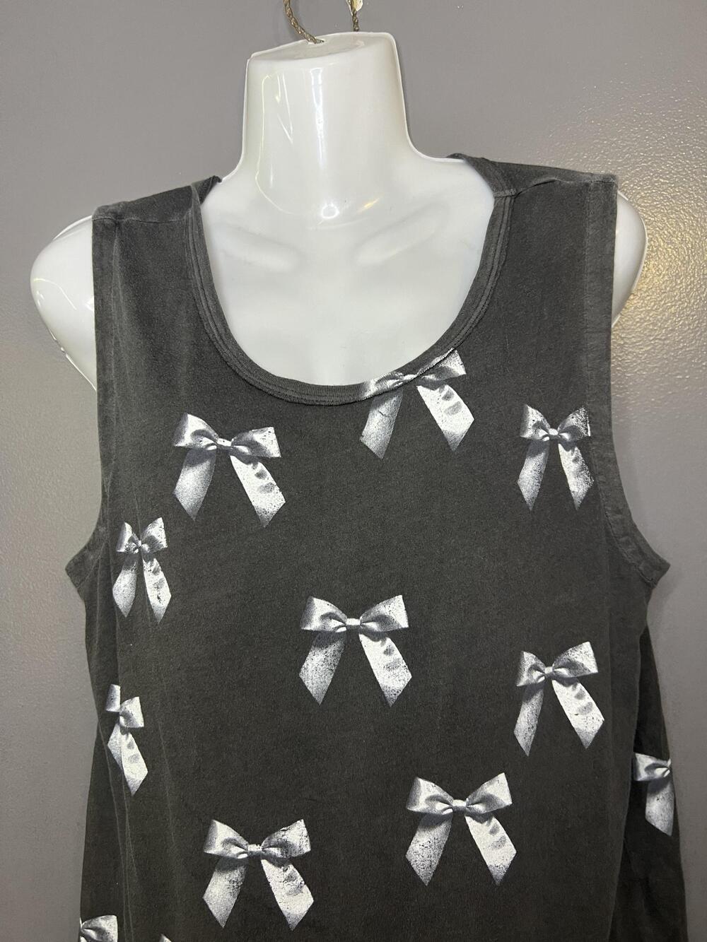 Chaser Tank Top Womens Small Gray Bow Print Scoop Neck Cotton Jersey Sleeveless